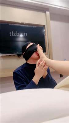 图片[3]_【崔崔】跪舔原味裸足【完整版】_HD绳艺资源