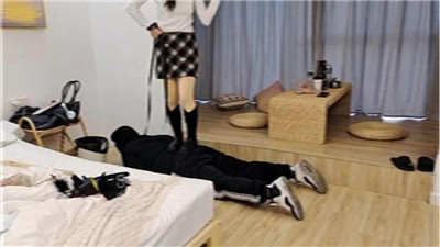 图片[6]_【来找小狗】长靴白袜踩踏跪舔【完整版】_HD绳艺资源