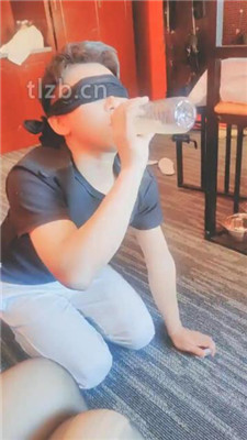 图片[10]_【桃一】高跟黑丝犬化家奴-赏赐圣水【完整版】_HD绳艺资源