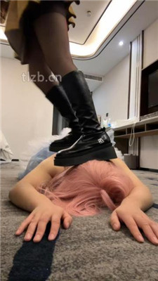 图片[8]_【琳儿】长靴踩踏二次元狗奴_HD绳艺资源