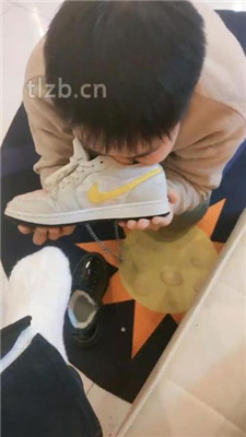 图片[3]_【尤物大大】骑马爬行/艺术闻超臭靴子棉袜/碾压狗爪/踩踏喂食_HD绳艺资源