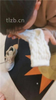 图片[6]_【尤物大大】骑马爬行/艺术闻超臭靴子棉袜/碾压狗爪/踩踏喂食_HD绳艺资源