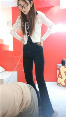 图片[11]_【尤物大大】骑马爬行/艺术闻超臭靴子棉袜/碾压狗爪/踩踏喂食_HD绳艺资源