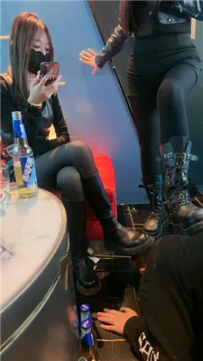 图片[2]_【酒鸽】双主-KTV虐-骑狗背/拽头发艺术舔/坐脸窒息_HD绳艺资源