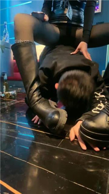 图片[7]_【酒鸽】双主-KTV虐-骑狗背/拽头发艺术舔/坐脸窒息_HD绳艺资源