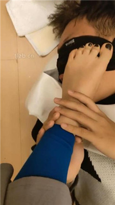 图片[13]_【广州丝主】脏长靴裸足狂舔_HD绳艺资源