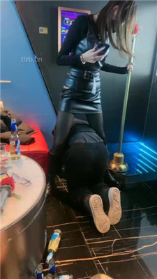 图片[16]_【酒鸽】双主-KTV虐-骑狗背/拽头发艺术舔/坐脸窒息_HD绳艺资源