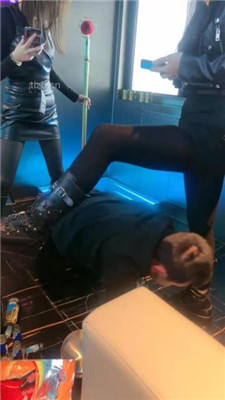 图片[17]_【酒鸽】双主-KTV虐-骑狗背/拽头发艺术舔/坐脸窒息_HD绳艺资源