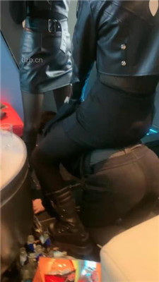 图片[18]_【酒鸽】双主-KTV虐-骑狗背/拽头发艺术舔/坐脸窒息_HD绳艺资源