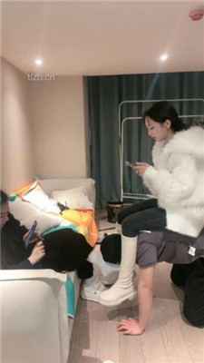 图片[3]_【七七】闺蜜双调-坐垫舔脚/裸足深喉/浓痰踩踏【双视角版】_HD绳艺资源