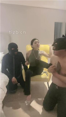 图片[15]_【小月牙】喝口水圣水/鞋抽耳光/藤条抽【完整版】_HD绳艺资源