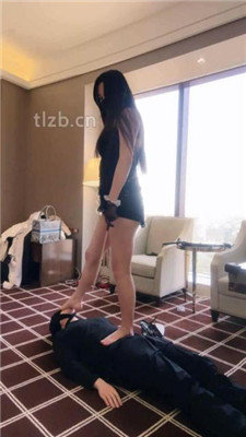 图片[4]_【琪琪大人】给狗立规矩-全体重跳踩/原味+晨尿+口水_HD绳艺资源