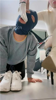 图片[16]_【魅儿】重度训练/骑马爬行/袜子塞嘴闻鞋窝/赏赐圣水_HD绳艺资源