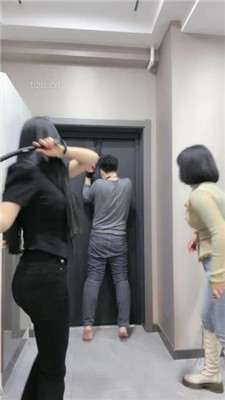 图片[4]_【鱼糯糯】双S-吊绑贱奴疯狂虐打/揪耳骑脖/转胯/耳光裸足插嘴_HD绳艺资源