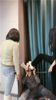 图片[10]_【鱼糯糯】双S-吊绑贱奴疯狂虐打/揪耳骑脖/转胯/耳光裸足插嘴_HD绳艺资源