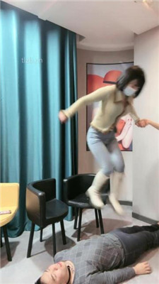 图片[12]_【鱼糯糯】双S-吊绑贱奴疯狂虐打/揪耳骑脖/转胯/耳光裸足插嘴_HD绳艺资源