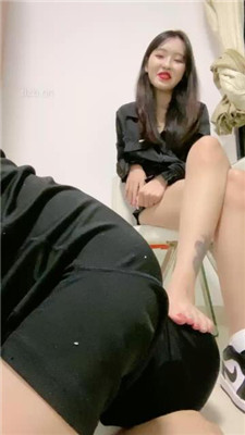 图片[13]_【路子】坐脸窒息/喝圣水/艺术闻鞋/碾压踩狗头_HD绳艺资源