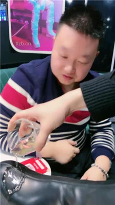 图片[19]_【梓S】KTV-群调S玩虐老板/骑脖/踩踏【完整版】_HD绳艺资源