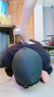 图片[11]_【缘彼大大】桌下虐狗-舔脚/丝足深喉-圣水口水_HD绳艺资源