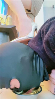 图片[16]_【缘彼大大】桌下虐狗-舔脚/丝足深喉-圣水口水_HD绳艺资源