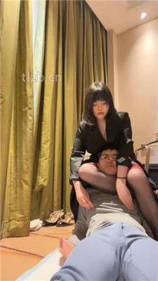 图片[8]_【木秋】腿绞/喂口水/长靴踩踏/转胯爬行_HD绳艺资源