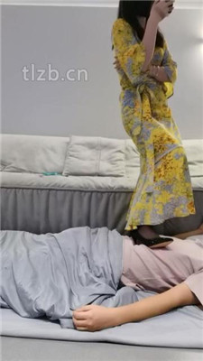 图片[2]_【安安】高难度挑战踩狗头/黑丝高跟全体重踩踏_HD绳艺资源