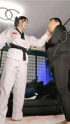 【松紫】跆拳道女神重度踢踹虐打