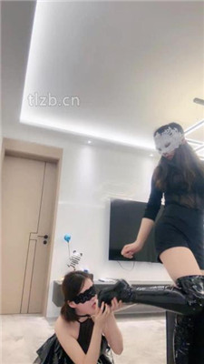 【妆主大大】母畜-狗链遛狗/训练胯下辱/踩狗爪-狗舌_HD绳艺资源