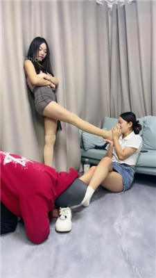 图片[9]_【瑶瑶】情侣奴-奴下奴-舔臭脚/吃丝袜/嘴叼黄瓜/加官窒息_HD绳艺资源