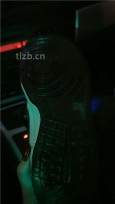 图片[12]_【沐夏夜】夜跑后车内清理脏鞋臭袜_HD绳艺资源