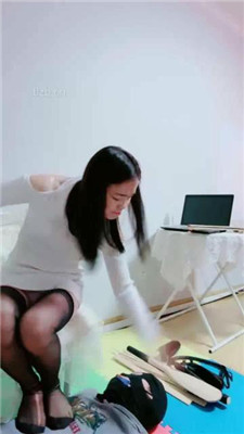 图片[13]_【艾琳】老师挑战差生-骑马虐打/跪舔美足/脚插嘴_HD绳艺资源