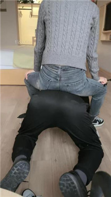 图片[2]_【烁烁】坐脸窒息/转胯sp/跪舔黑丝高跟/踩踏喂食_HD绳艺资源