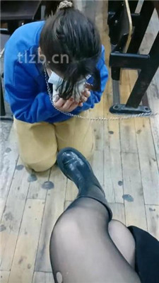 图片[8]_【爱可呀】母畜-遛狗爬行/舔毛拖鞋/舔素人长靴/闻棉袜_HD绳艺资源