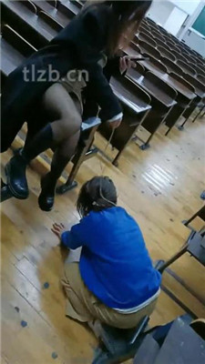 图片[15]_【爱可呀】母畜-遛狗爬行/舔毛拖鞋/舔素人长靴/闻棉袜_HD绳艺资源