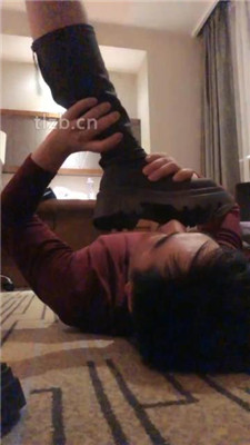 图片[9]_【伍玥】长靴踩虐/骑马/舔脏鞋底_HD绳艺资源