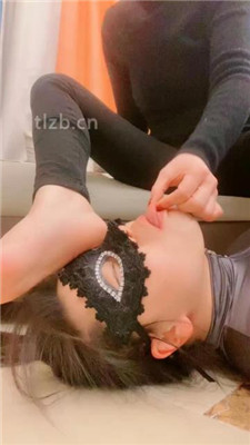 图片[16]_【高傲】裸足吮吸狂舔/长靴高跟碾压踩_HD绳艺资源