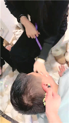 图片[3]_【玥樾】开发闺蜜当S-胯下辱坐垫/吃烟灰/舔高跟_HD绳艺资源