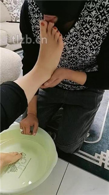 图片[3]_【广东迪迪】伺候沐足-白袜裸足恋足舔【双视角版】_HD绳艺资源