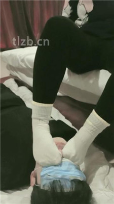 图片[8]_【樊樊】舔长靴/白袜踩脸/插嘴/插嘴/高跟踩乳_HD绳艺资源