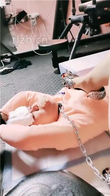 图片[5]_【若澜女主】把狗绑起来虐-吃厕纸-喝圣水_HD绳艺资源