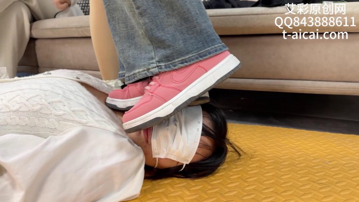 图片[4]_【chnnsct1818】群体羞辱全体重踩踏女同学_HD绳艺资源