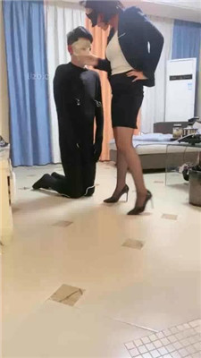 图片[5]_【高傲】情侣奴-遛狗爬楼梯/转胯/强迫圣水_HD绳艺资源