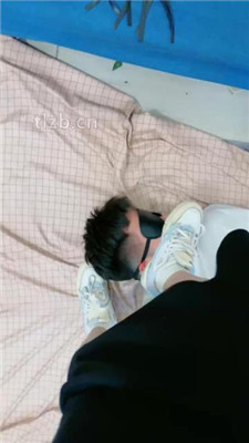 图片[5]_【苏晗】健身后原味鞋袜踩虐/揪耳朵_HD绳艺资源