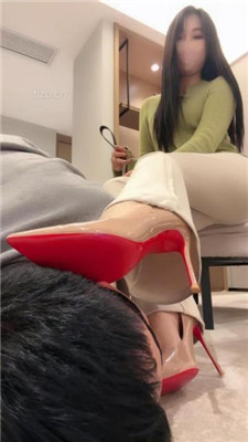 图片[2]_【小x大王】狗链遛狗/高跟美腿崇拜/耳光/踩狗舌_HD绳艺资源