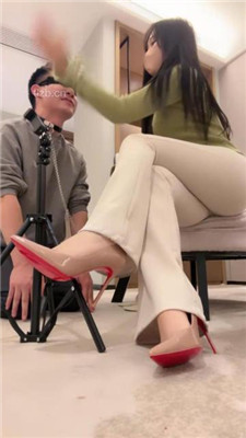 图片[5]_【小x大王】狗链遛狗/高跟美腿崇拜/耳光/踩狗舌_HD绳艺资源