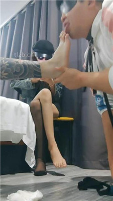图片[8]_【04年情侣s】情侣主臭脚丫羞辱绿帽贱奴_HD绳艺资源