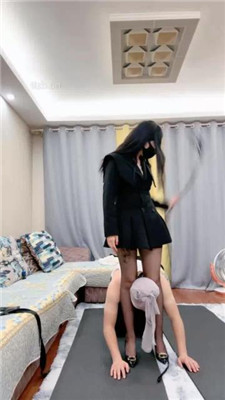 图片[3]_【希雅】转胯爬行/高跟黑丝崇拜/踩乳/喂口水踩踏_HD绳艺资源