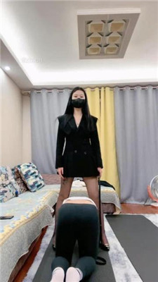 图片[5]_【希雅】转胯爬行/高跟黑丝崇拜/踩乳/喂口水踩踏_HD绳艺资源