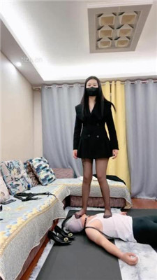 图片[16]_【希雅】转胯爬行/高跟黑丝崇拜/踩乳/喂口水踩踏_HD绳艺资源