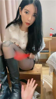 图片[3]_【陈甜女帝】长靴黑丝美腿踩地毯狗【完整版】_HD绳艺资源